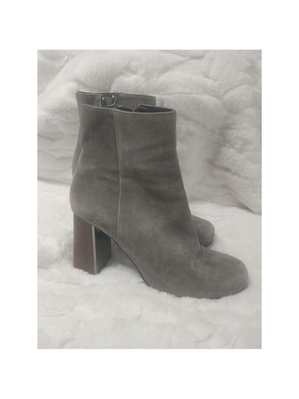 Women's Lola Cruz Gray Suede Ankle Boots Booties US 6.5 Brown Wood Block Heel